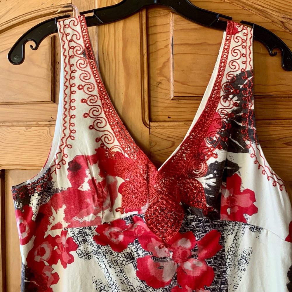 Free People // NWT Embroidered V-neck cotton dress - Picture 2 of 15